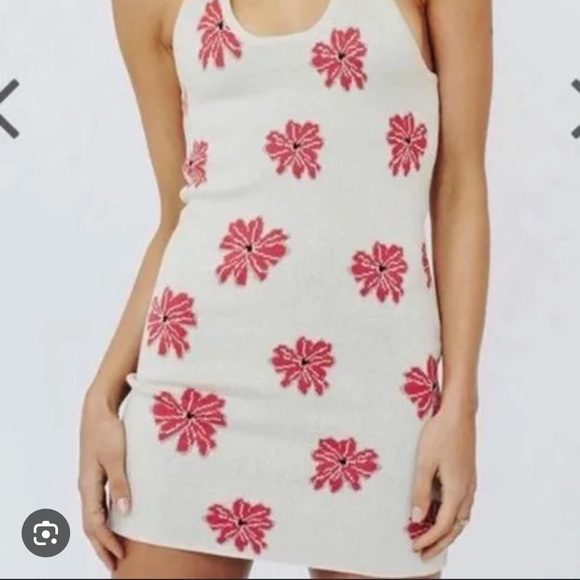 Floral Knit Dress in White and Red - Picture 1 of 3